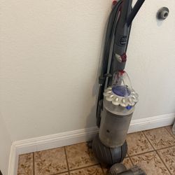 Dyson Vacuum 