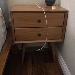 Nightstand 