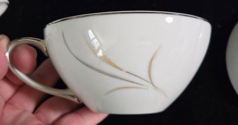 Mikasa Tahiti fine China teacups