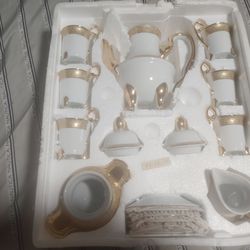 Porcelain 15 pc coffee set
