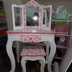 Girls Vanity 