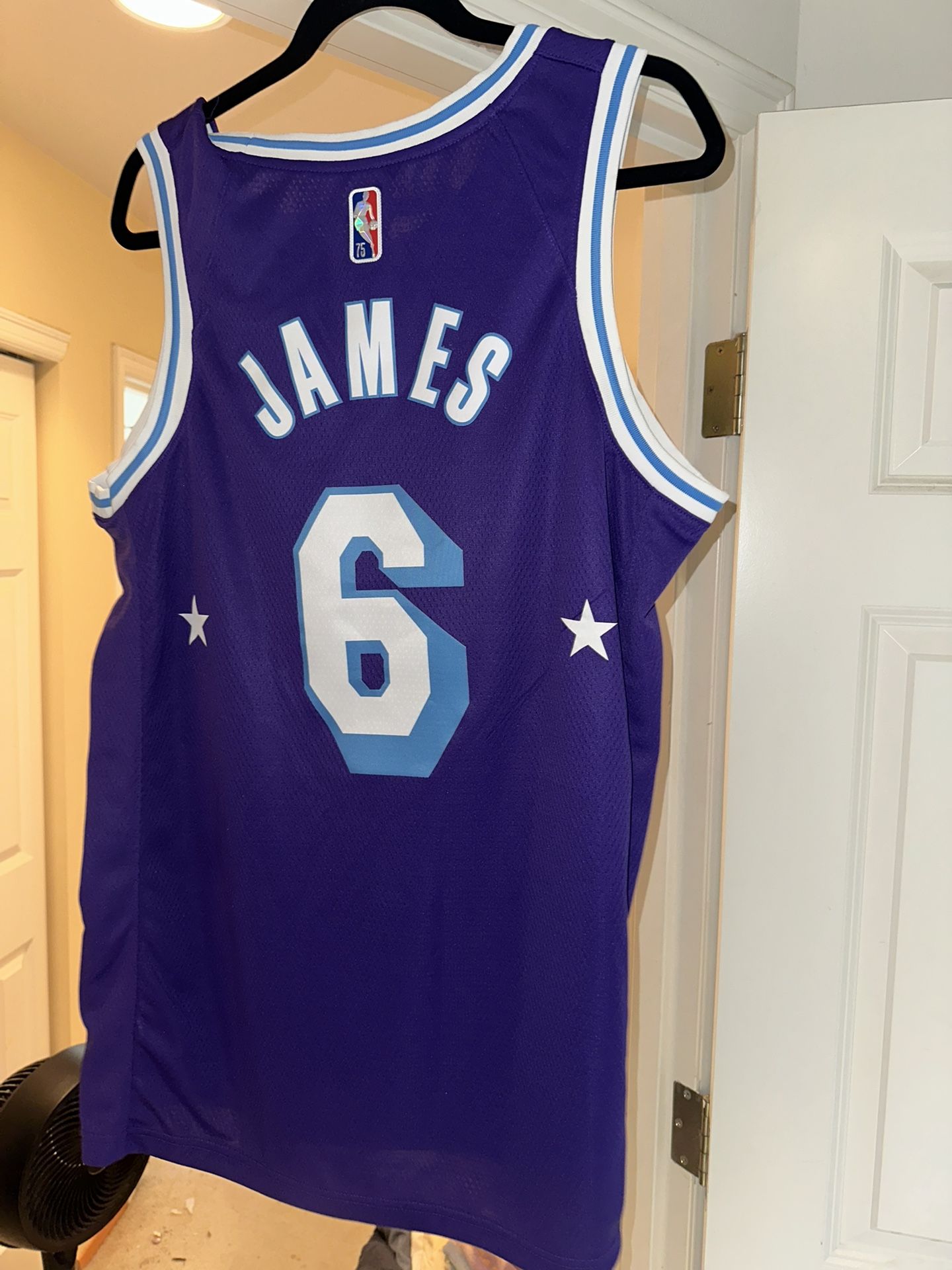 Lakers Dynasty LeBron Jersey - Large 
