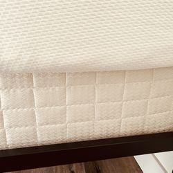 Twin XL Mattress and Box Spring