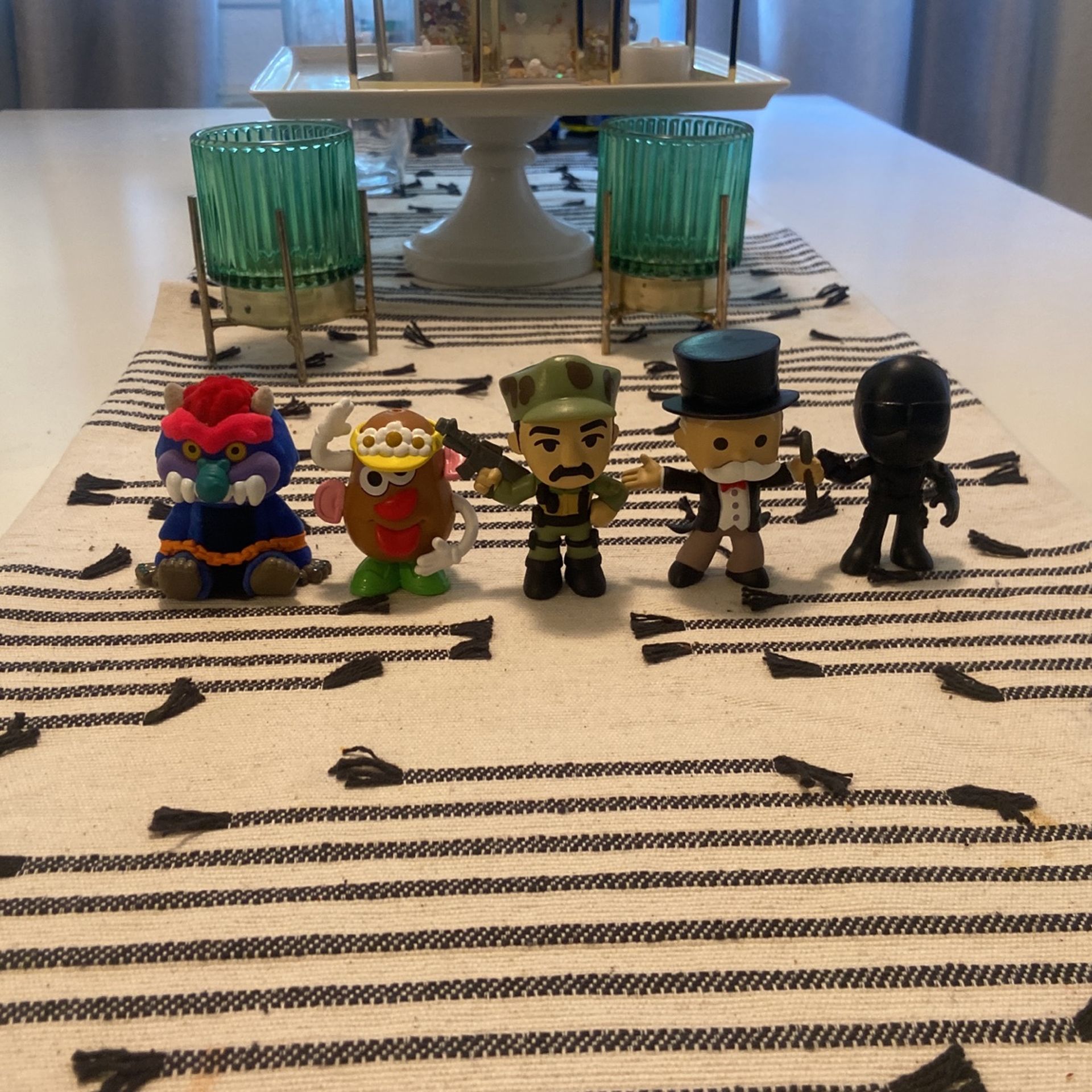 RETRO TOYS MYSTERY MINIS FUNKO