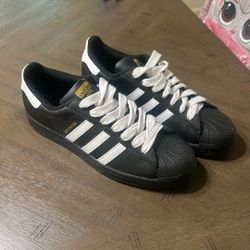 Men’s Adidas Superstars