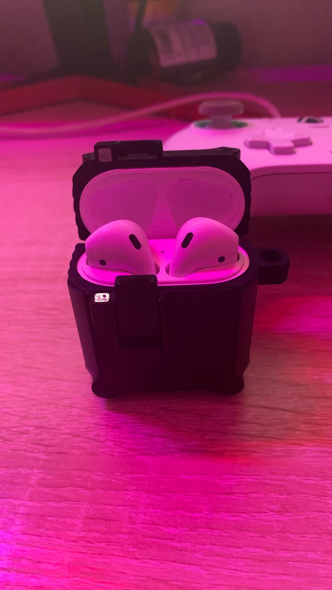 Apple AirPods, second generation with case