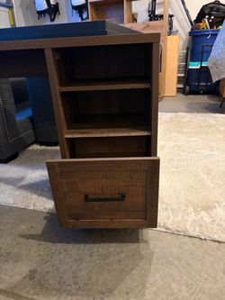 L shaped desk