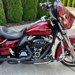 2017 Harley Davidson Street glide