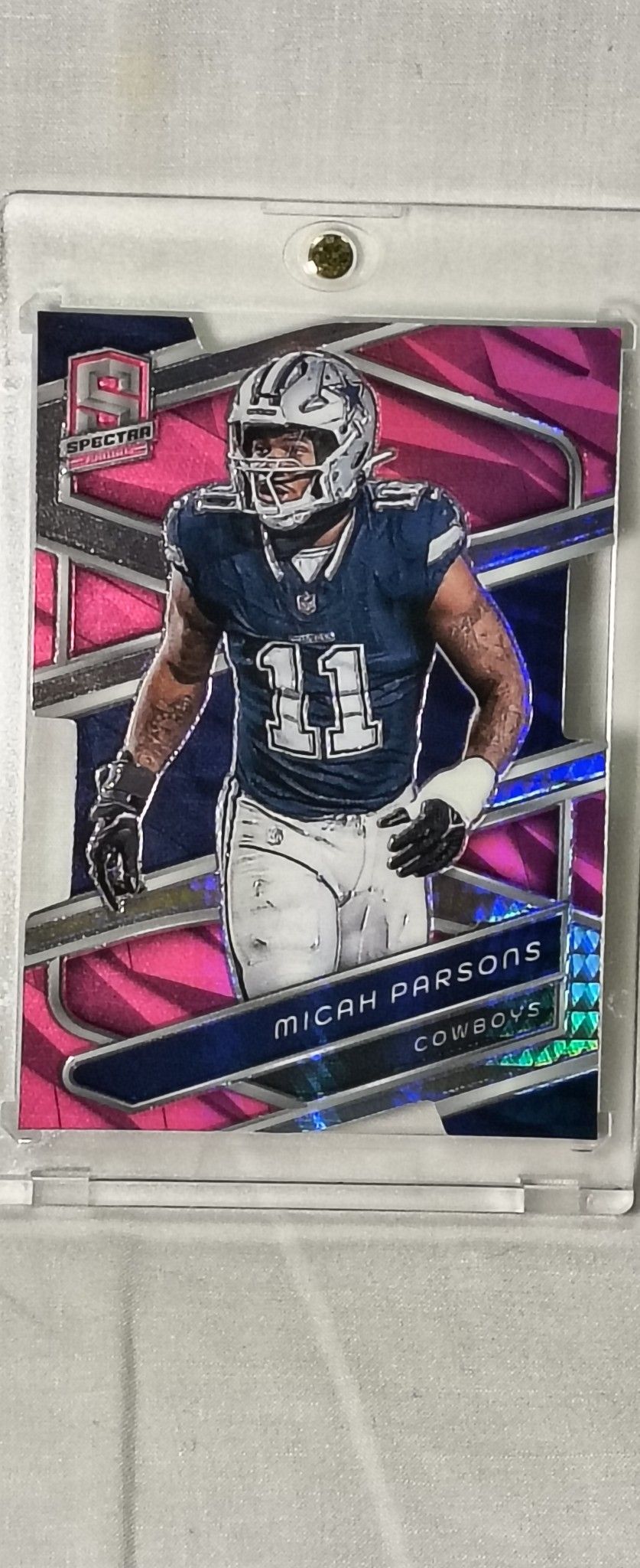 2024 Panini Spectra MICAH PARSONS Pink Prizm Die Cut 19/20 #34 DROY NM Magnetic 

This card is near mint it will be shipped in a magnetic case we will