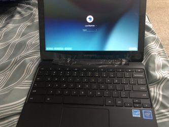 Chromebook 3 150 no charger basically brand new just lost charger