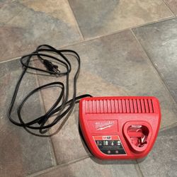 Milwaukee M12 Battery Charger