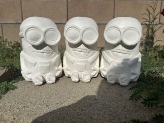 Minions Plaster Figures 7 inch