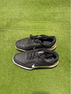 Pre-owned NIKE golf shoe Men’s 7.5 / BLK & WHT