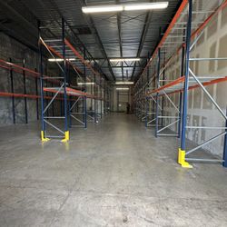 Used Pallet Racks Teardrop Beams Uprights Wire Decks 