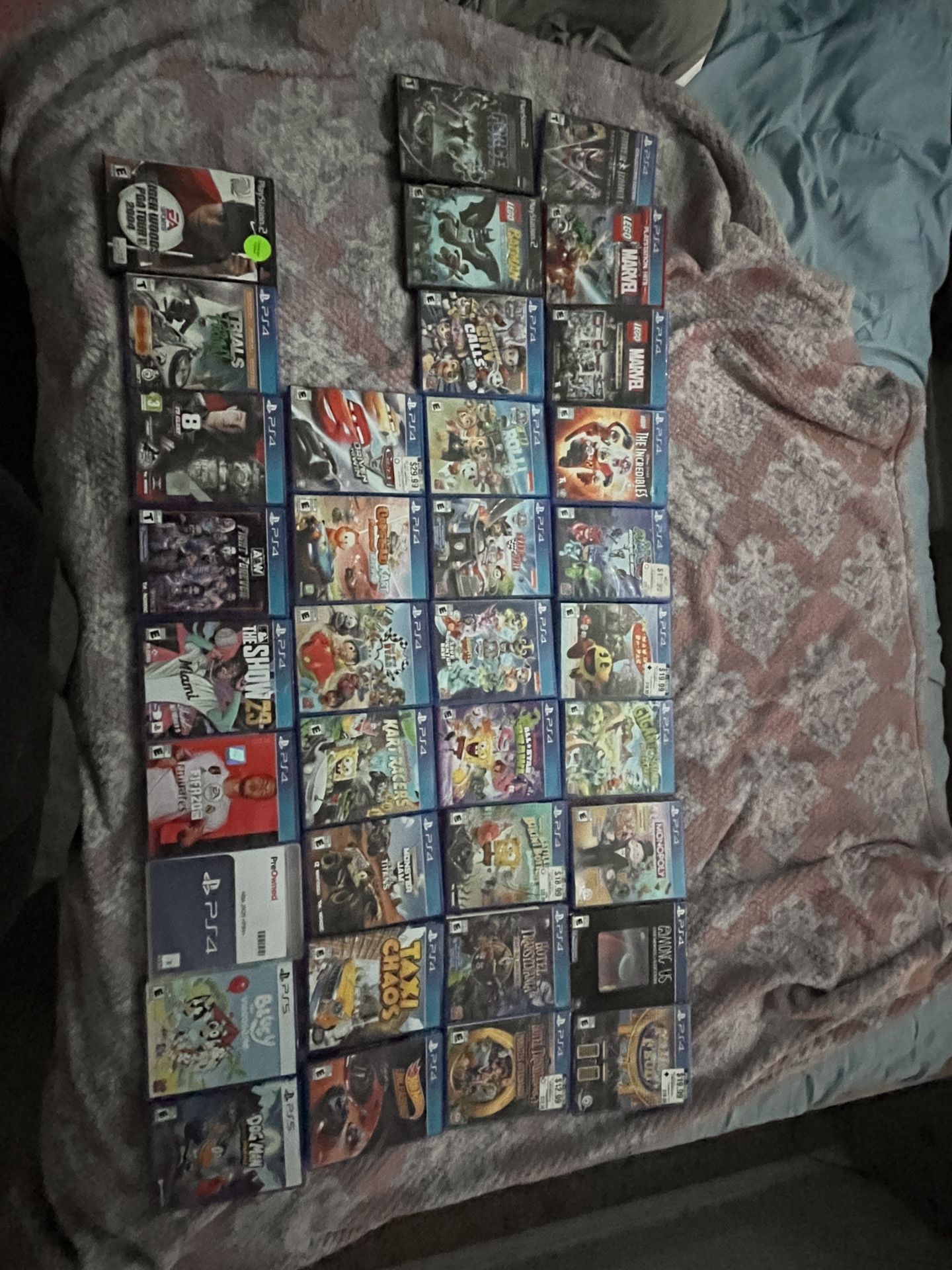 36 Ps4 Games Like New