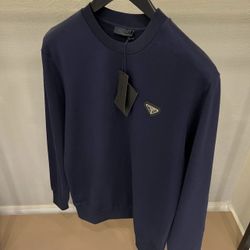 PRADA LONG SLEEVE SWEATSHIRT 