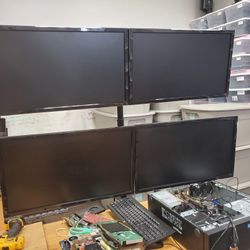 4 Monitor Set With Stand