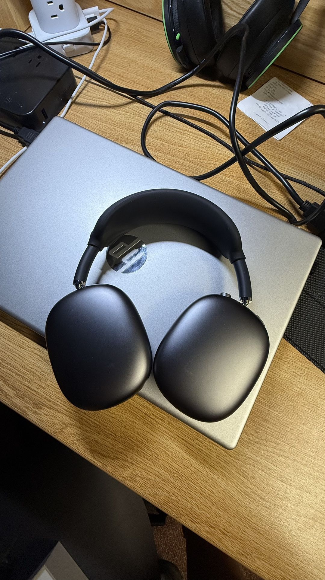 2024 AirPod max Headphones