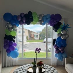 Pre-Made Balloon Garland