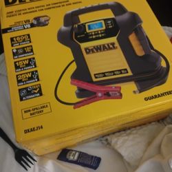 DeWalt jump Starter