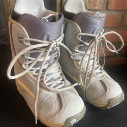Women’s Burton Snowboarding Boots 8