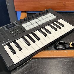 Novation LaunchKey Mini 25