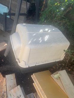 Dog house.
