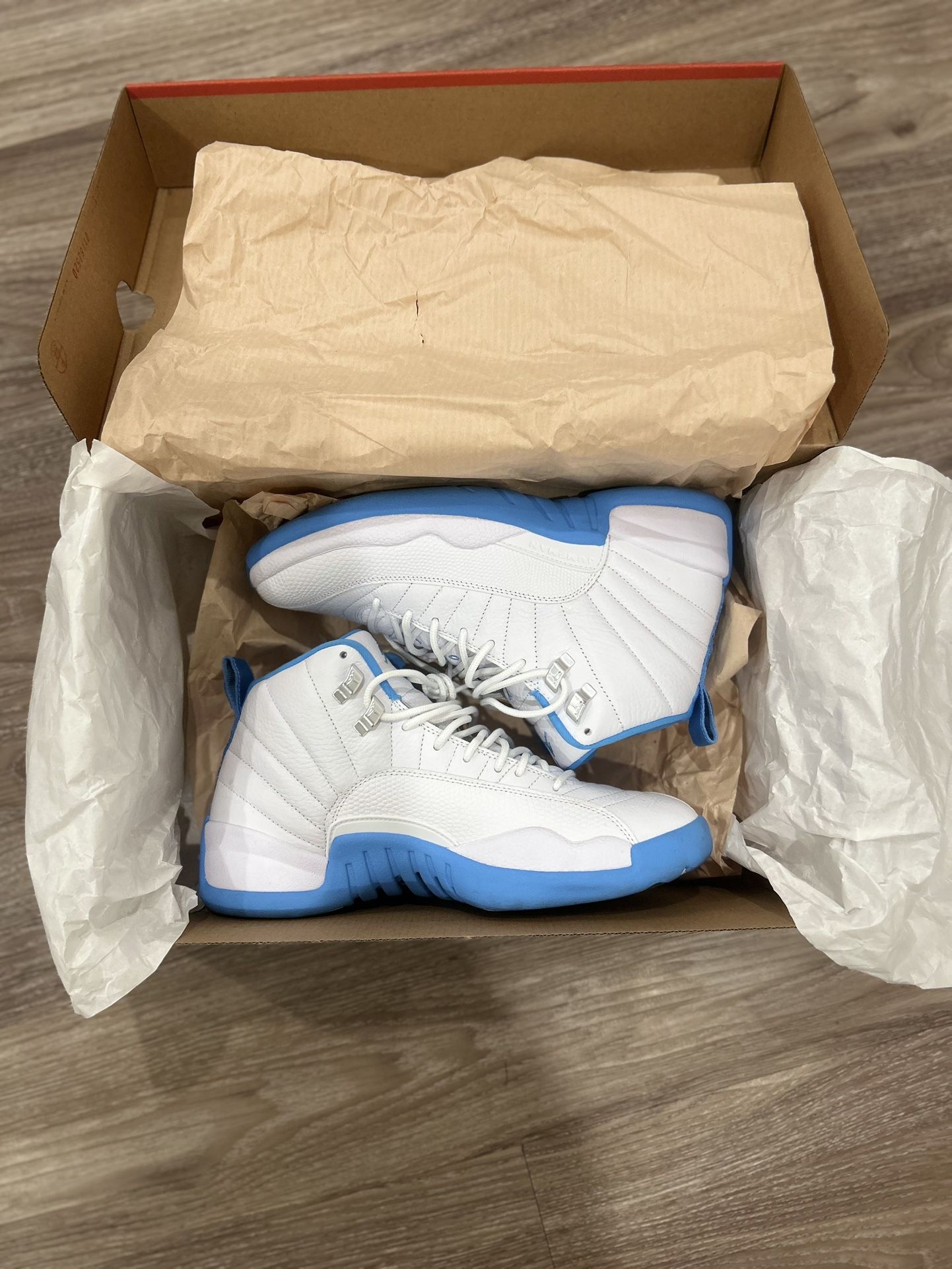 Air Jordan Retro 12 Unc Blue