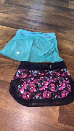 Lululemon size 4