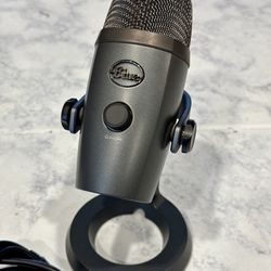 Blue (Logitech) Yeti Nano USB Microphone