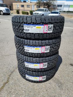 265 70 16 FALKEN WILDPEAK TIRES
