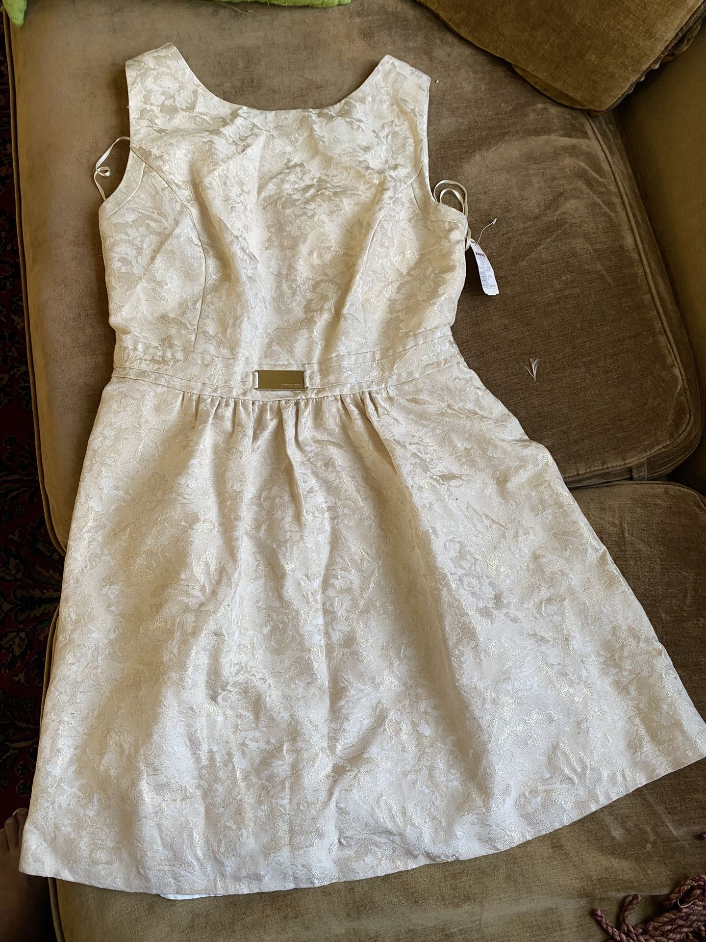 Jennifer Lopez cream/gold floral tapestry SL dress w/ buckle Vneck back Sz 10