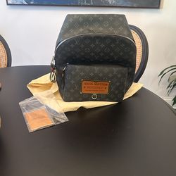 Louis Vuitton Monogram Eclipse Discovery Backpack PM LV Shoulder Bag