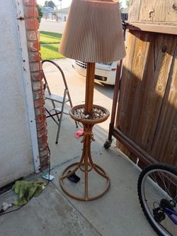 Vintage Rattan Lamp