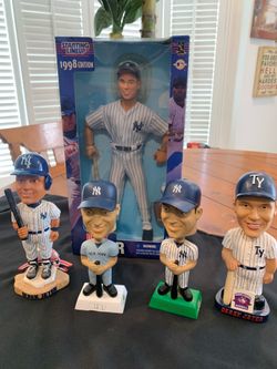 Starting Lineup Derek Jeter NEW YORK YANKEES 1998 Edition MLB Collection