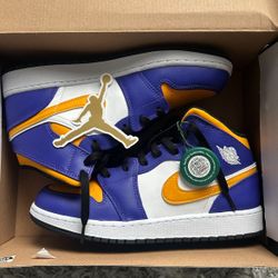 Jordan 1 Mid Lakers (GS)