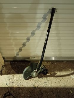 Weed Wacker edger attachment in like new condition