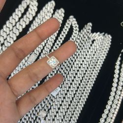 Silver Moissanite Ring 