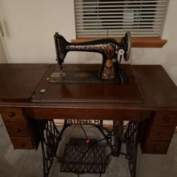 Vintage Singer Sphinx Sewing Machine With Table 