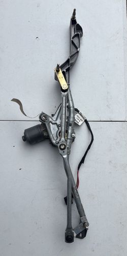 04 E320 windshield wiper motor
