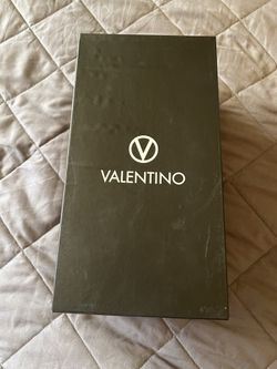 Valentino Slides