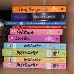 HEARTSTOPPER 4 VOLUMES AND 5 ALICE OSEMAN BOOKS