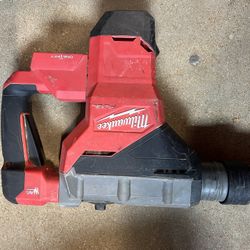 Milwaukee SDS Max Hammer Drill W/ One Key 