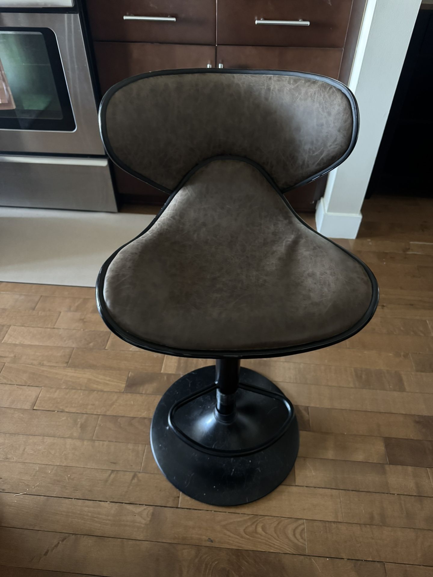 Moving Out- Need Gone Today