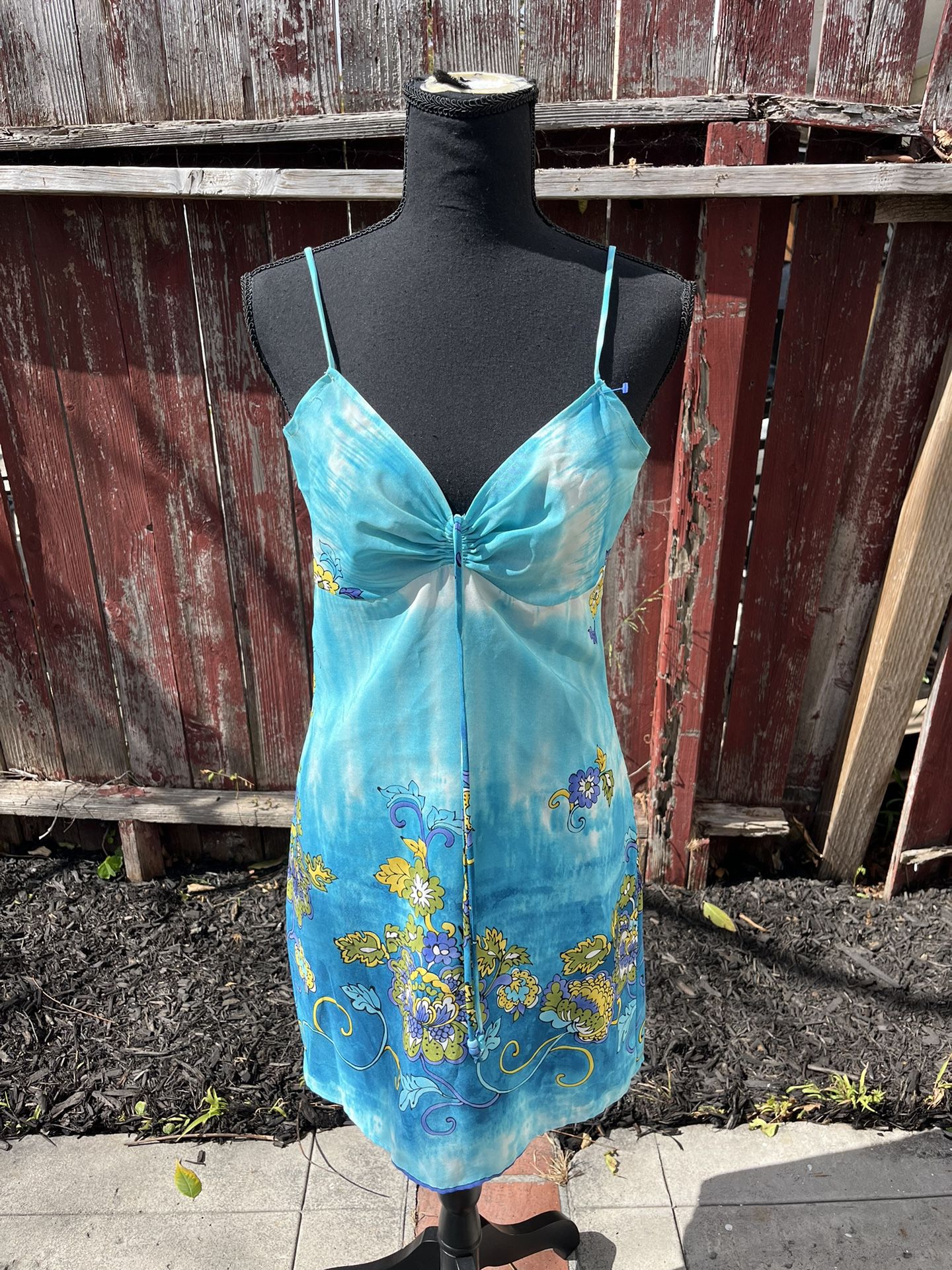 Vintage floral spring dress 