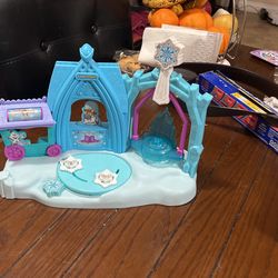 Little People Elsa