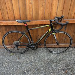 Giant DEFi Road And Bike
