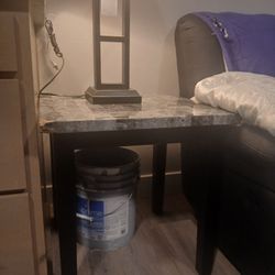 2 End TABLES WITH LAMPS INCLUDED 