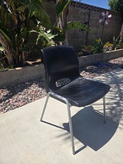 6 Chairs for $20