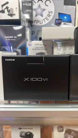 Fujifilm X100VI. Black